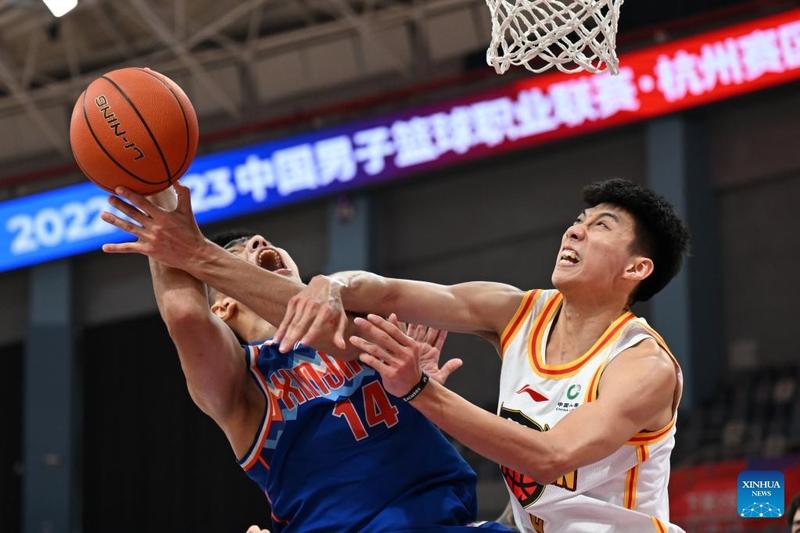 伤缺席的时
